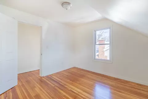 131 Phoenix Ter, Springfield, MA 01104 photo 22