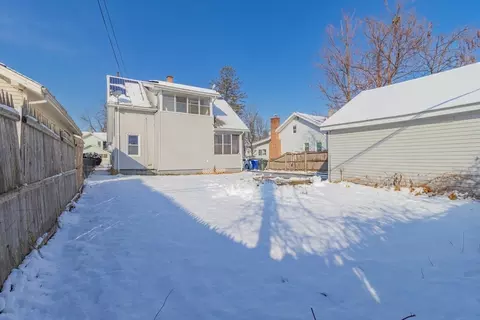 131 Phoenix Ter, Springfield, MA 01104 photo 33
