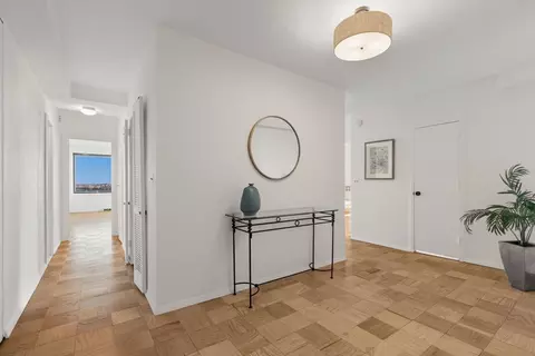 85 E India Row #16C, Boston, MA 02110 photo 6