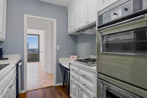 85 E India Row #16C, Boston, MA 02110 photo 17