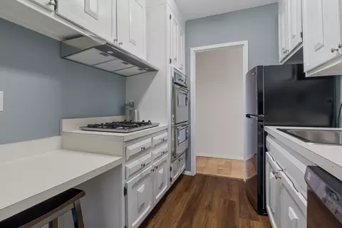 85 E India Row #16C, Boston, MA 02110 photo 16