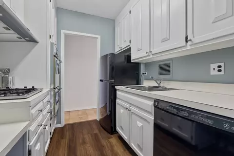 85 E India Row #16C, Boston, MA 02110 photo 10