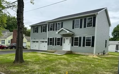 131 Samuel, Springfield, MA 01109 photo 2