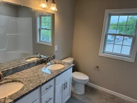 131 Samuel, Springfield, MA 01109 photo 6