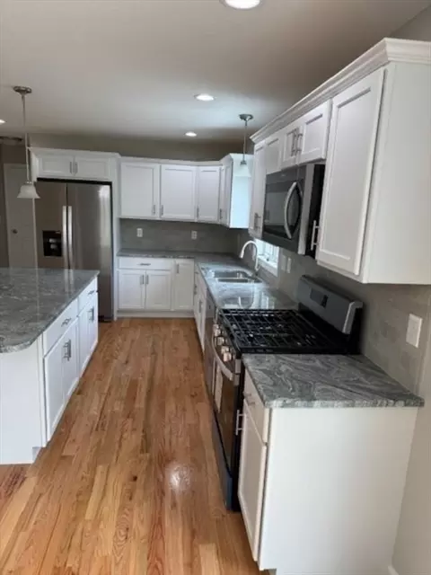 131 Samuel, Springfield, MA 01109 photo 23