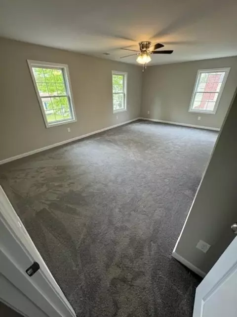 131 Samuel, Springfield, MA 01109 photo 8