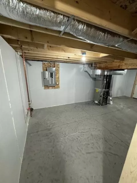 131 Samuel, Springfield, MA 01109 photo 26