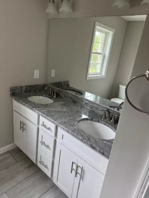 131 Samuel, Springfield, MA 01109 photo 11