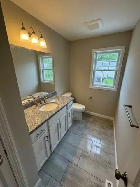 131 Samuel, Springfield, MA 01109 photo 21