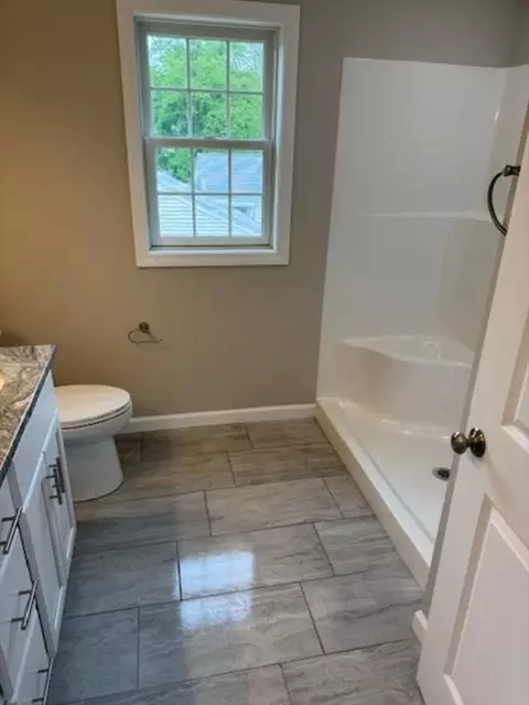 131 Samuel, Springfield, MA 01109 photo 5