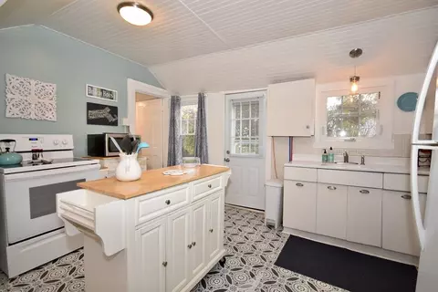 33 W Central Ave, Wareham, MA 02571 photo 19