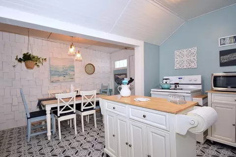 33 W Central Ave, Wareham, MA 02571 photo 22