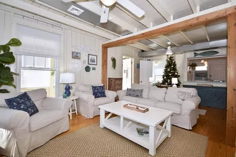 33 W Central Ave, Wareham, MA 02571 photo 10