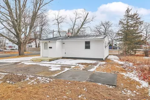 Other - 44 Wilson St, Springfield, MA 01104 photo 3 of 8