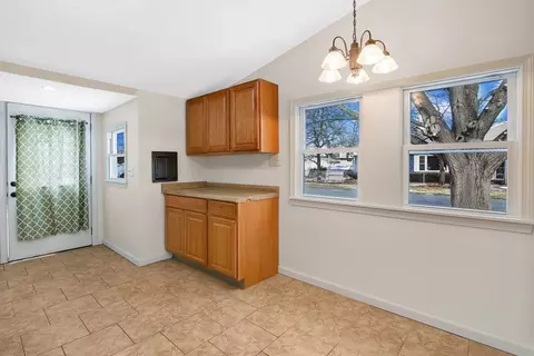 Entry Way - 44 Wilson St, Springfield, MA 01104 photo 1 of 1