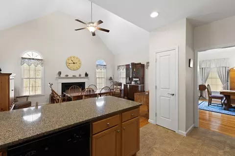 3 Heather Way, Raynham, MA 02767 photo 17