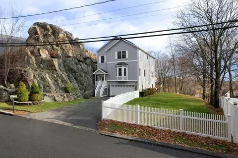 55 Neal St, Malden, MA 02148
