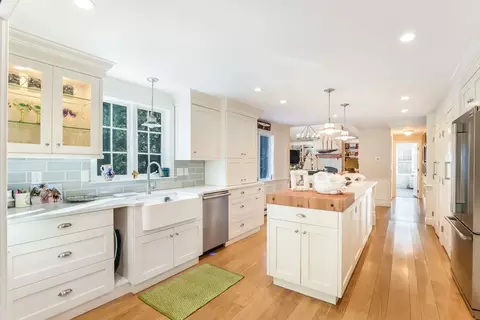 53 Hyde Park, Barnstable, MA 02632 photo 2