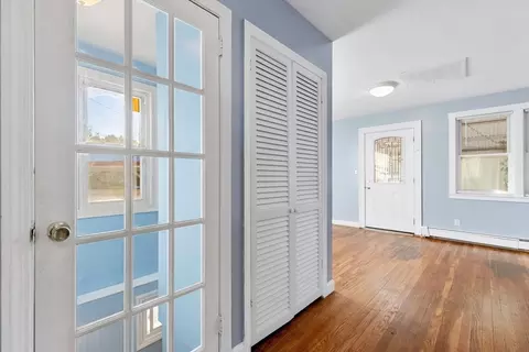 Entry Way - 17 Winthrop St, Walpole, MA 02081 photo 1 of 1