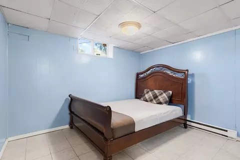 Bedroom - 17 Winthrop St, Walpole, MA 02081 photo 5 of 6