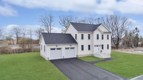 5 Ritas Way, Fairhaven, MA 02719