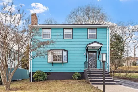 12 West St, Stoneham, MA 02180