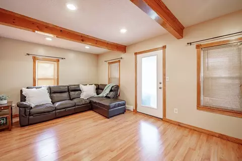 23 Nash St, Chicopee, MA 01013 photo 15