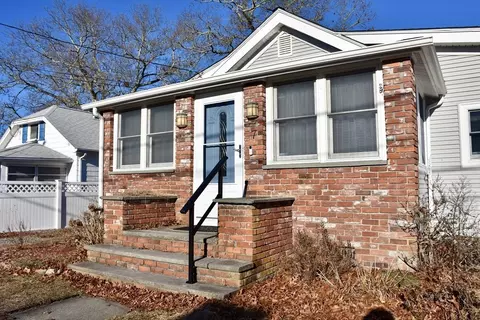 Exterior - 7 Galavotti Ave, Wareham, MA 02571 photo 6 of 8