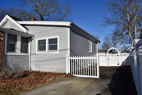 Exterior - 7 Galavotti Ave, Wareham, MA 02571 photo 5 of 8