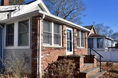 Exterior - 7 Galavotti Ave, Wareham, MA 02571 photo 7 of 8