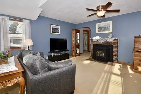 Living - 7 Galavotti Ave, Wareham, MA 02571 photo 1 of 3