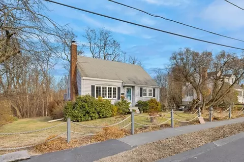 Exterior - 48 Sunset Dr, Beverly, MA 01915 photo 2 of 11