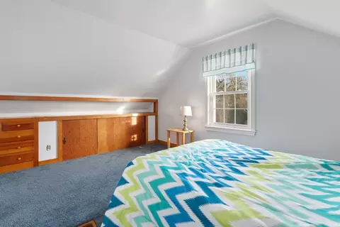 Bedroom - 48 Sunset Dr, Beverly, MA 01915 photo 5 of 5