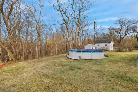 Exterior - 48 Sunset Dr, Beverly, MA 01915 photo 7 of 11
