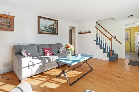 Living - 48 Sunset Dr, Beverly, MA 01915 photo 2 of 4