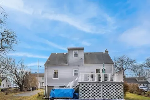 Exterior - 48 Sunset Dr, Beverly, MA 01915 photo 5 of 11