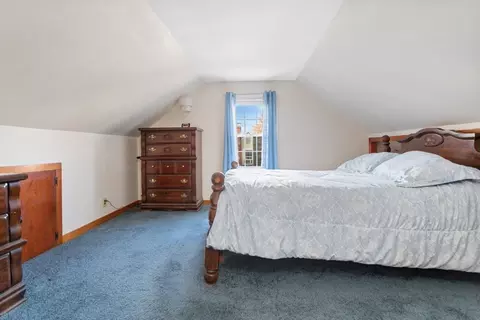Bedroom - 48 Sunset Dr, Beverly, MA 01915 photo 2 of 5