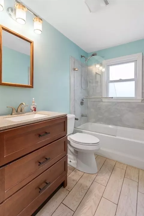 Bath - 48 Sunset Dr, Beverly, MA 01915 photo 2 of 3