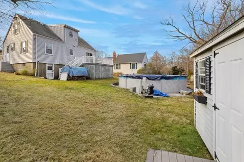 Exterior - 48 Sunset Dr, Beverly, MA 01915 photo 6 of 11