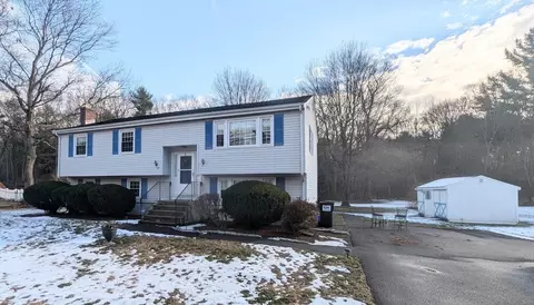 40 Morse St, Foxboro, MA 02035