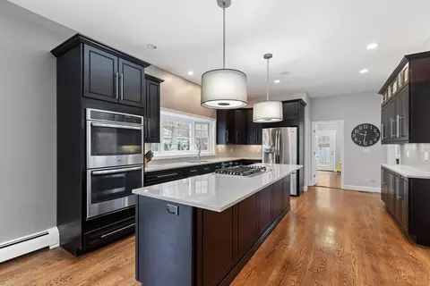 Kitchen - 7 Burnham Ln, Danvers, MA 01923 photo 2 of 6