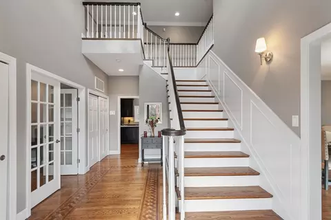 Entry Way - 7 Burnham Ln, Danvers, MA 01923 photo 1 of 3