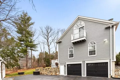 Exterior - 7 Burnham Ln, Danvers, MA 01923 photo 3 of 5