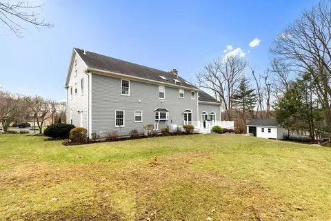 Exterior - 7 Burnham Ln, Danvers, MA 01923 photo 5 of 5