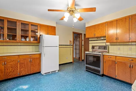 106 Clark St, Easthampton, MA 01027 photo 10