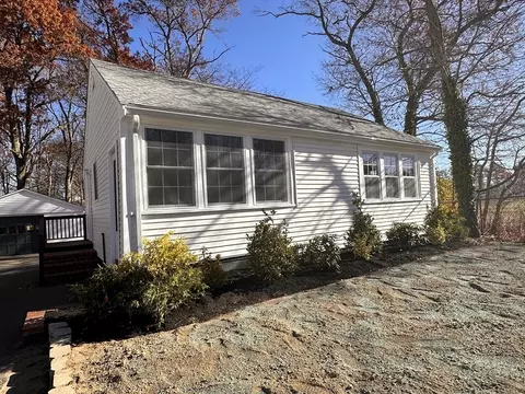 34 Electric Ave, Brockton, MA 02302