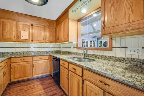 9 Beach Rd, Ware, MA 01082 photo 6