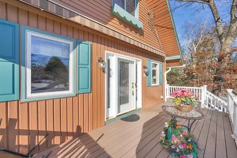 9 Beach Rd, Ware, MA 01082 photo 5