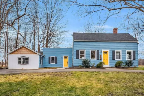 37 Warren St, Littleton, MA 01460