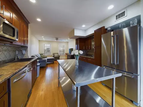773 E 6th St, Boston, MA 02127 photo 6